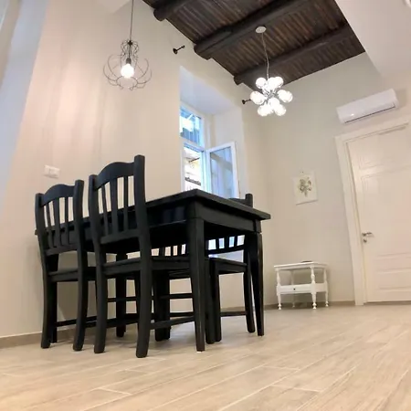 Teatro Nuovo Apartmán *