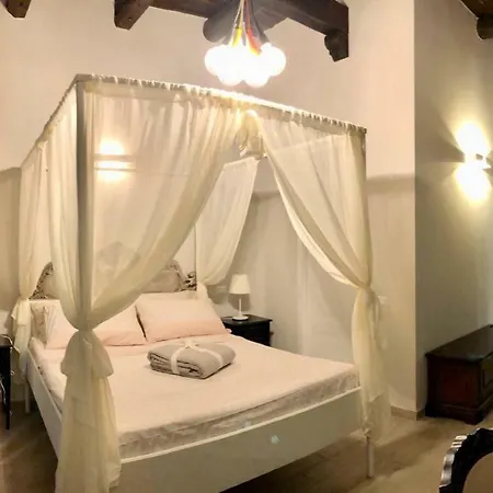 Teatro Nuovo Apartmán *